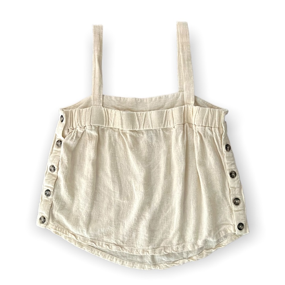 Tank top w/ side button closures
